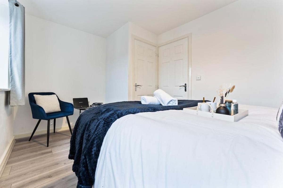 Centre House, Free Parking, Wifi, Sofa Bed * Coventry