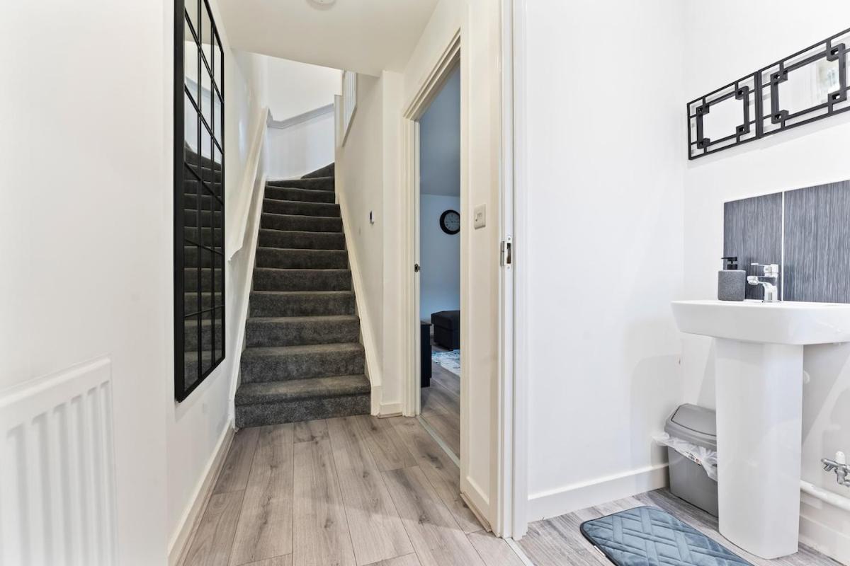 Centre House, Free Parking, Wifi, Sofa Bed Apartment Coventry