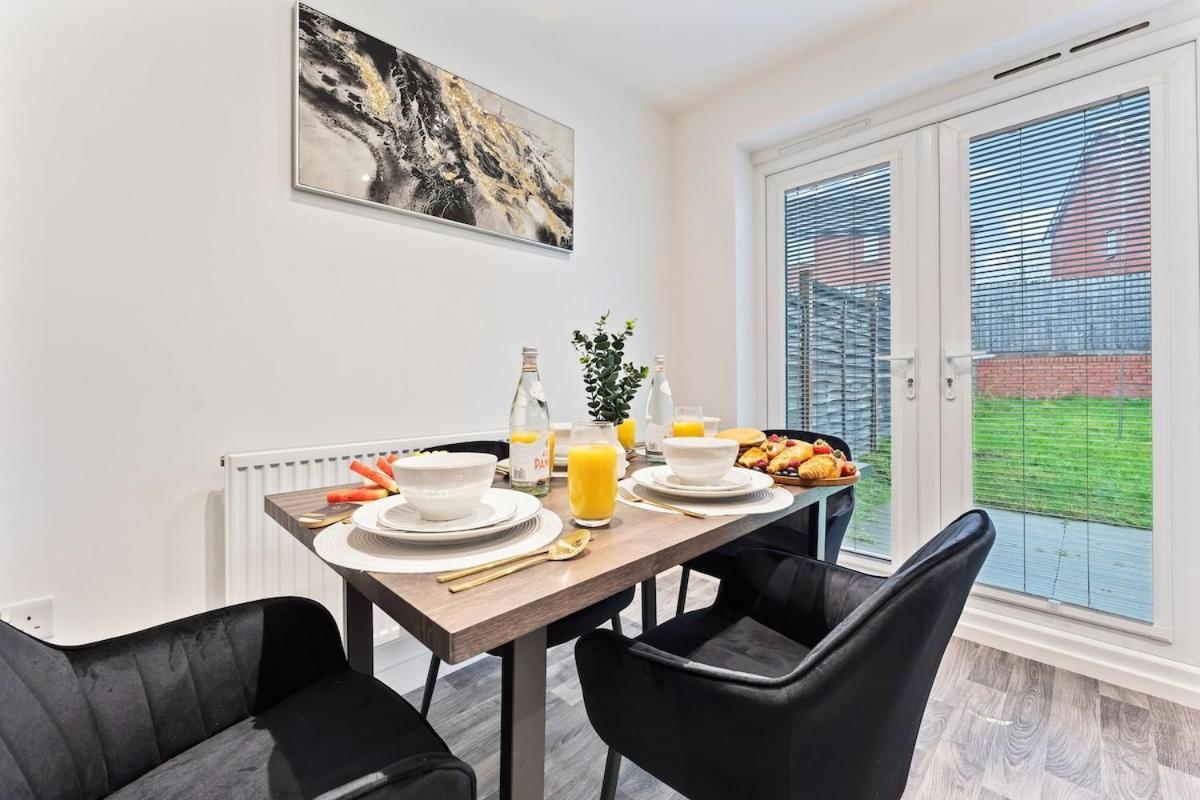 Centre House, Free Parking, Wifi, Sofa Bed Coventry